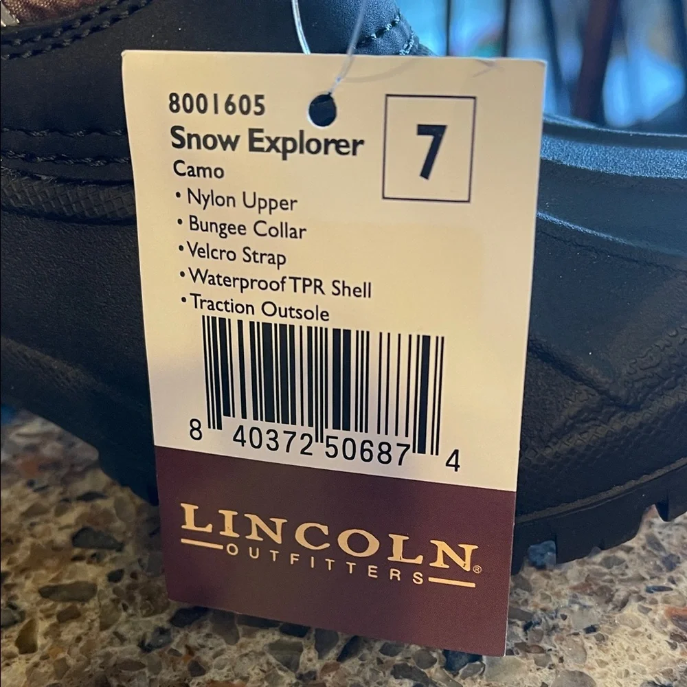 Boys Lincoln Explorer Camo and Black Waterproof Winter Boots.
